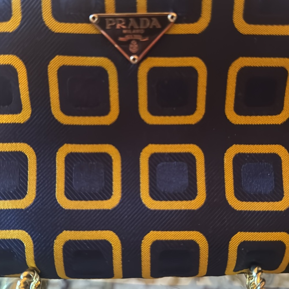 Prada holiday, and Brown re-ordered for Prada blue gold geometric design - Picture 4 of 15